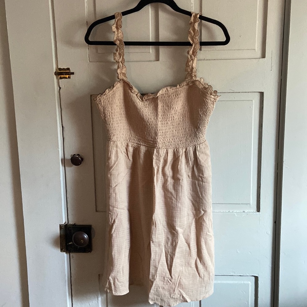 Nude ruffle dress, NWOT, size L